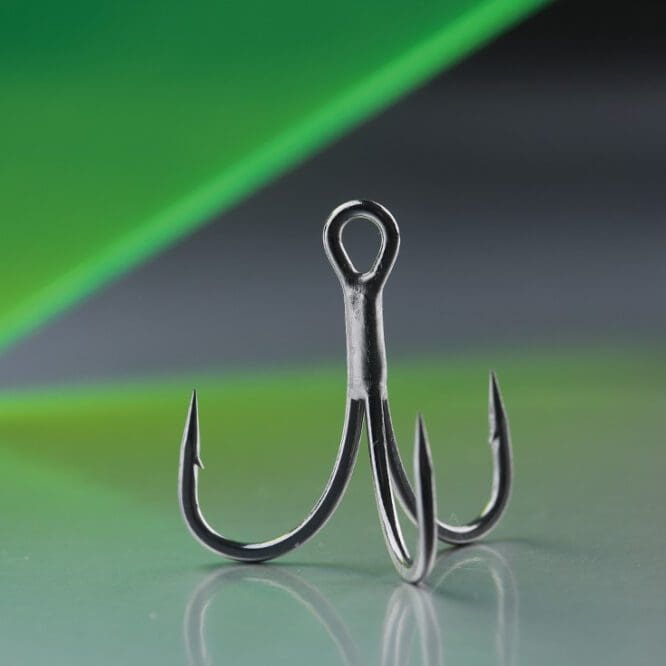 BKK Fangs Treble BT662-UA size 2