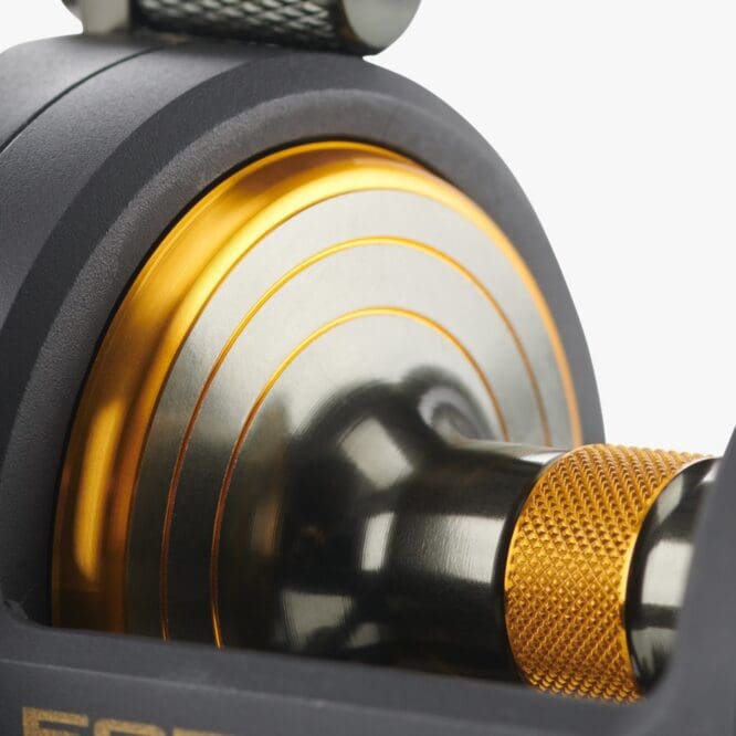 Reel Penn Fathom II 15LWLH